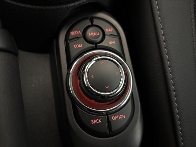 used 2024 MINI Hardtop car, priced at $29,240
