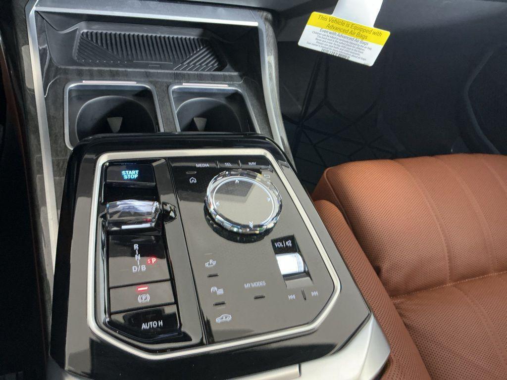 used 2025 BMW i7 car, priced at $99,300