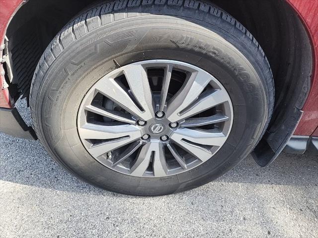 used 2017 Nissan Pathfinder car, priced at $13,762