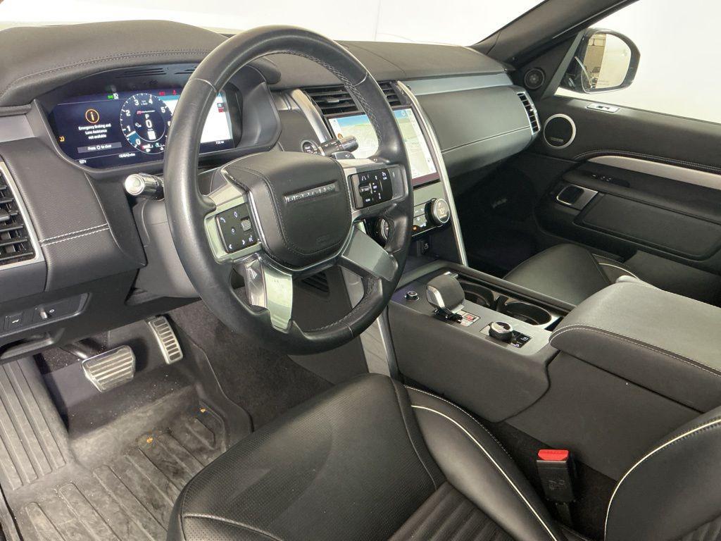 used 2021 Land Rover Discovery car, priced at $31,962