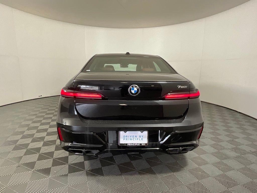 new 2025 BMW 760 car, priced at $137,625