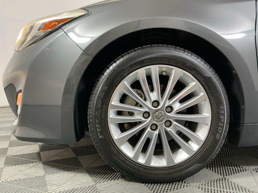 used 2014 Toyota Avalon Hybrid car, priced at $14,262
