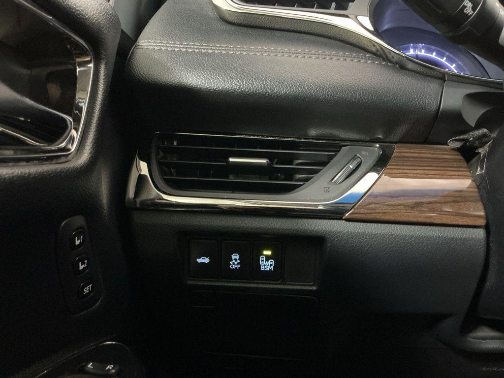 used 2014 Toyota Avalon Hybrid car, priced at $14,262