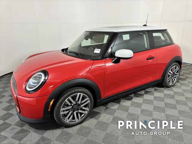 new 2025 MINI Hardtop car, priced at $32,430