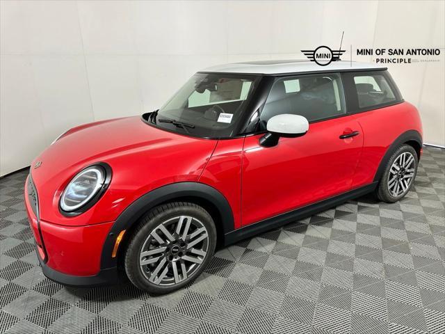 new 2025 MINI Hardtop car, priced at $32,430