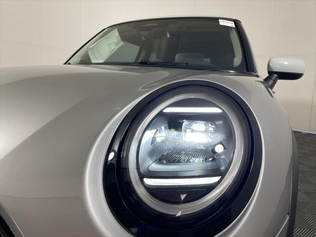 used 2025 MINI Hardtop car