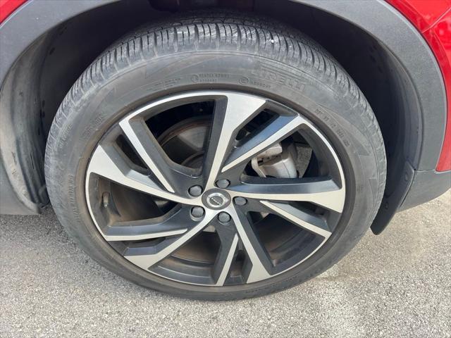 used 2021 Volvo XC40 car, priced at $30,962