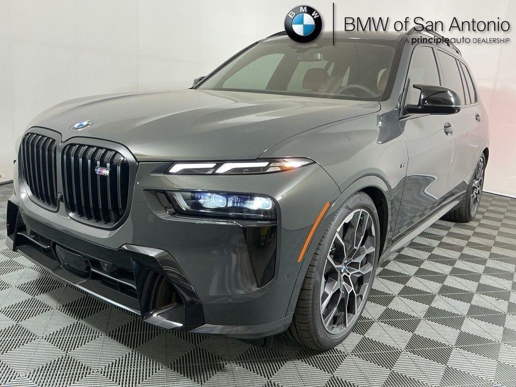 new 2026 BMW X7 car, priced at $128,440