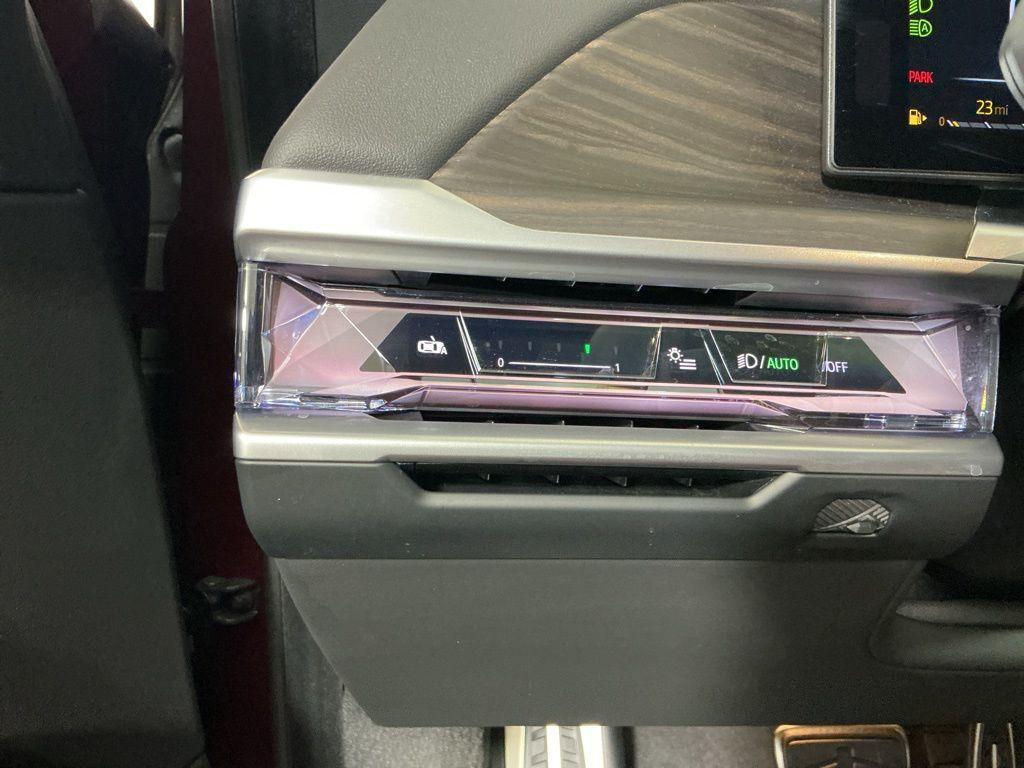 used 2024 BMW 760 car, priced at $99,962