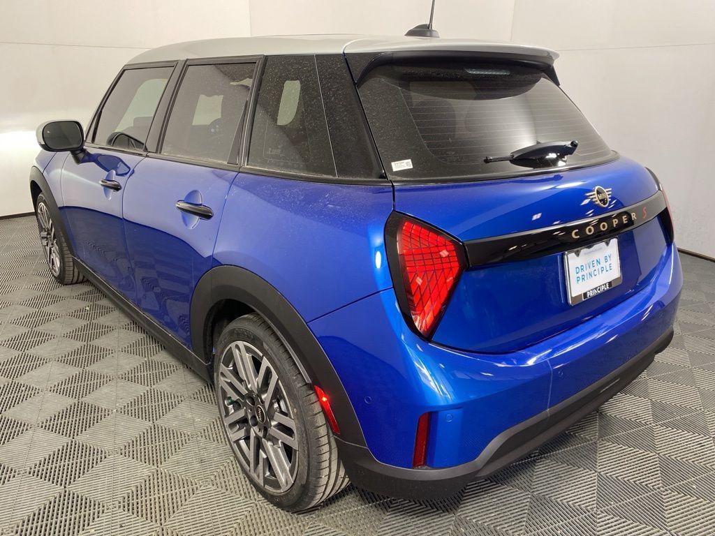 new 2025 MINI Hardtop car, priced at $37,055