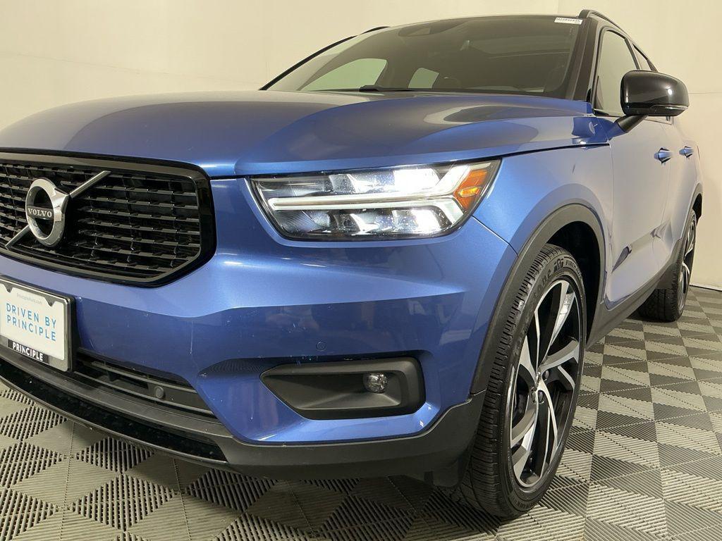 used 2021 Volvo XC40 car, priced at $24,762