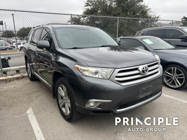 used 2013 Toyota Highlander car