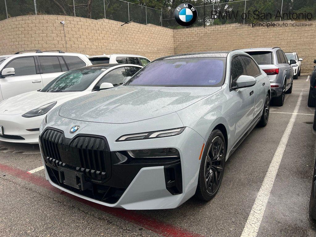 used 2023 BMW 740 car