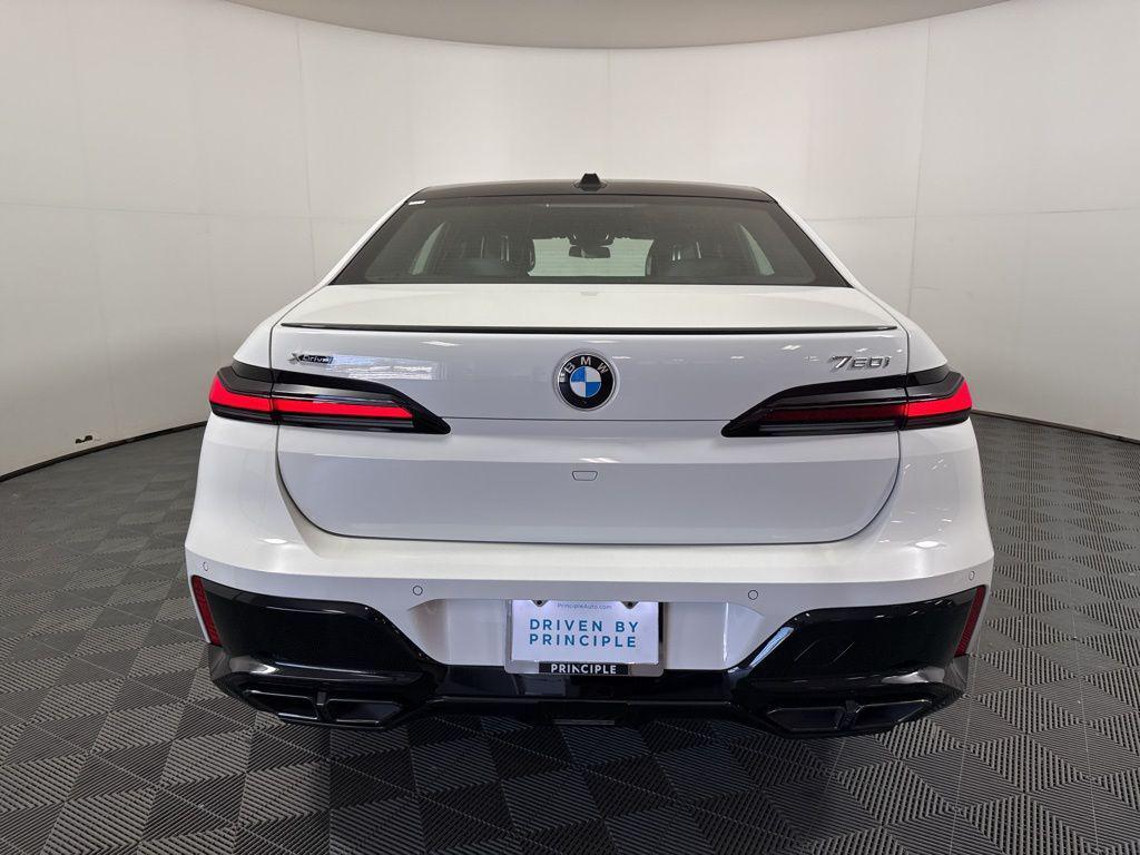 new 2025 BMW 760 car, priced at $129,225