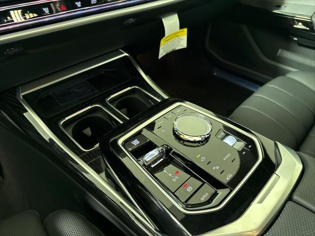 new 2025 BMW 760 car, priced at $129,225