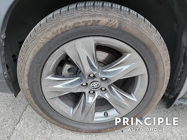 used 2018 Toyota Highlander car, priced at $27,962