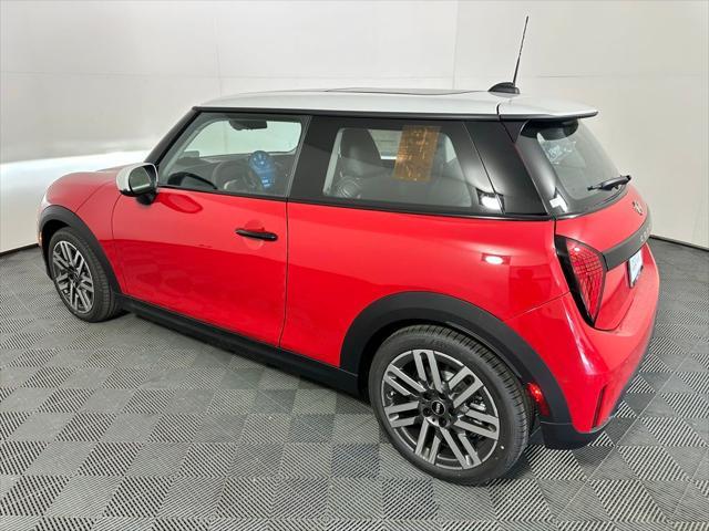 new 2025 MINI Hardtop car, priced at $32,430