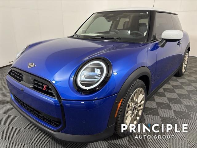 new 2025 MINI Hardtop car, priced at $37,380