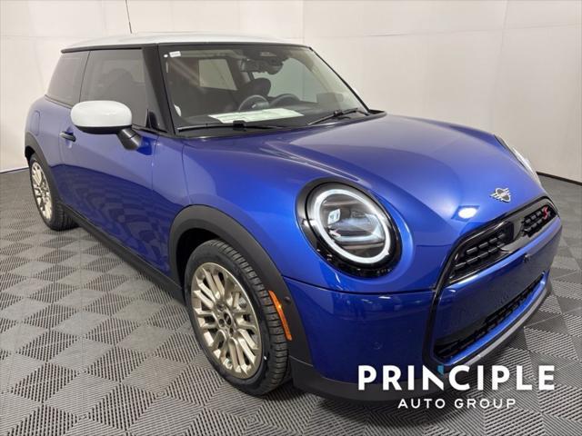 new 2025 MINI Hardtop car, priced at $37,380