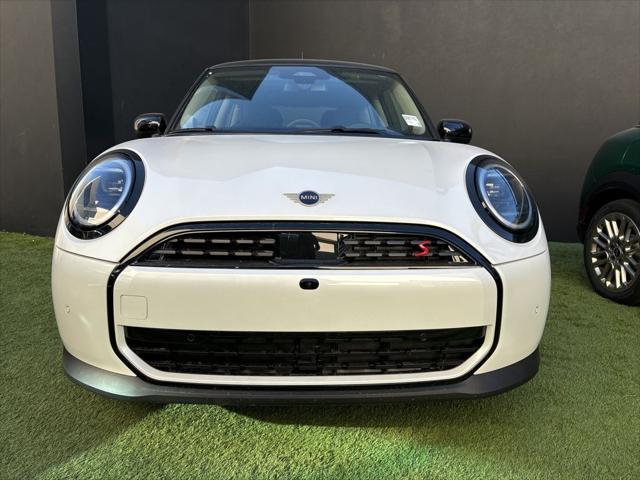 new 2025 MINI Hardtop car, priced at $37,455