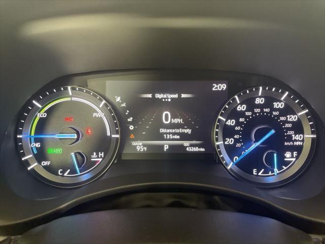 used 2020 Toyota Highlander Hybrid car, priced at $33,762