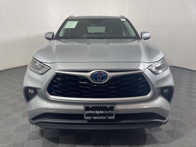 used 2020 Toyota Highlander Hybrid car, priced at $33,762