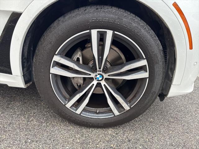 used 2022 BMW X7 car