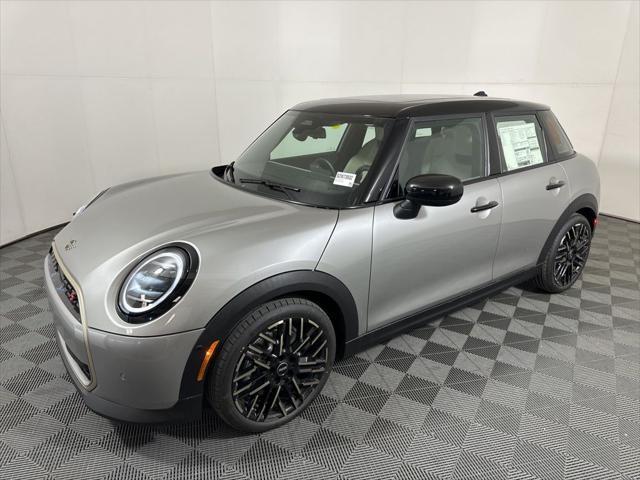 new 2025 MINI Hardtop car, priced at $36,595