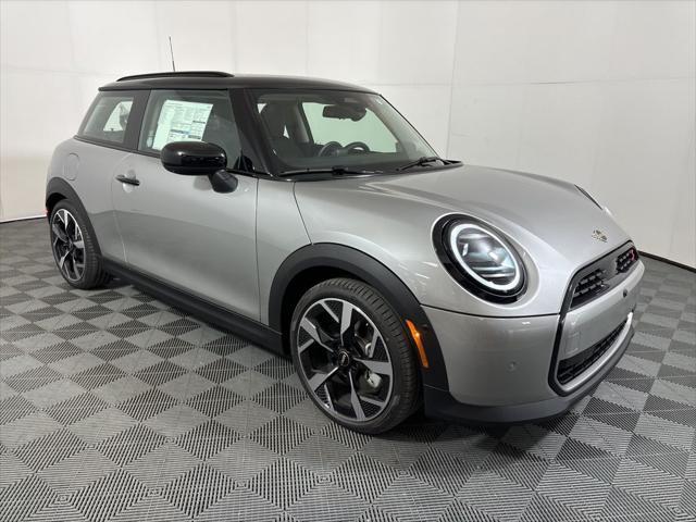 new 2025 MINI Hardtop car, priced at $37,725