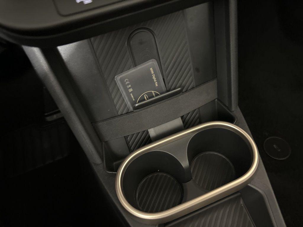 new 2025 MINI Hardtop car, priced at $37,725