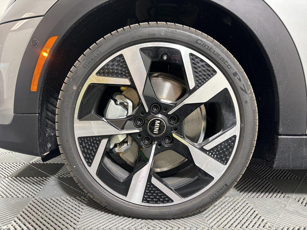 new 2025 MINI Hardtop car, priced at $37,725