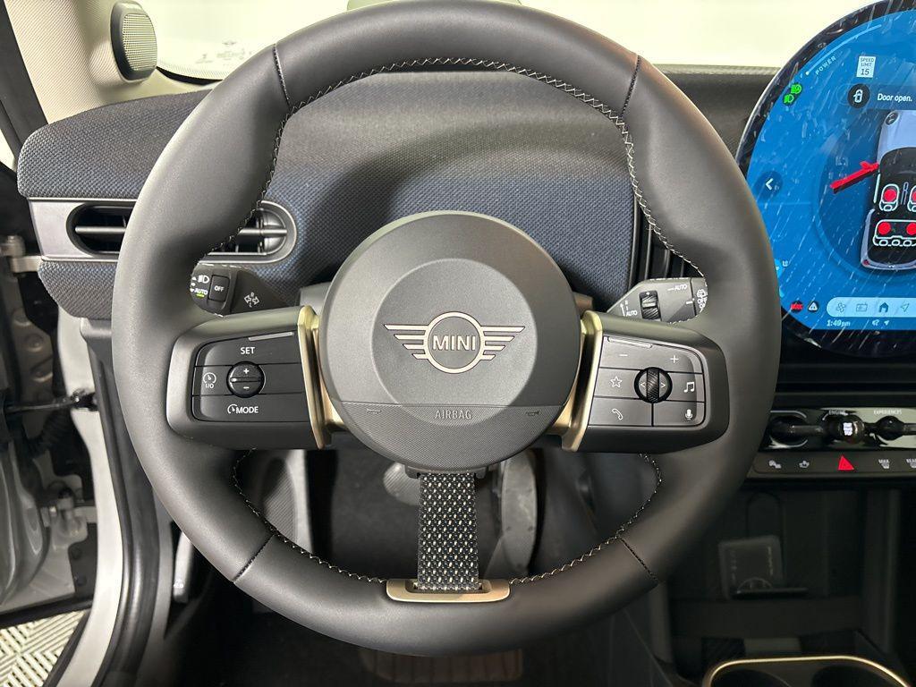 new 2025 MINI Hardtop car, priced at $37,725