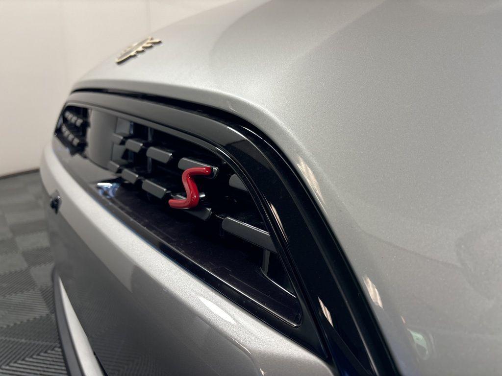 new 2025 MINI Hardtop car, priced at $37,725