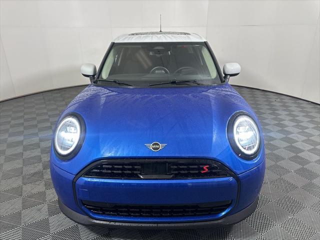 new 2025 MINI Hardtop car, priced at $36,980