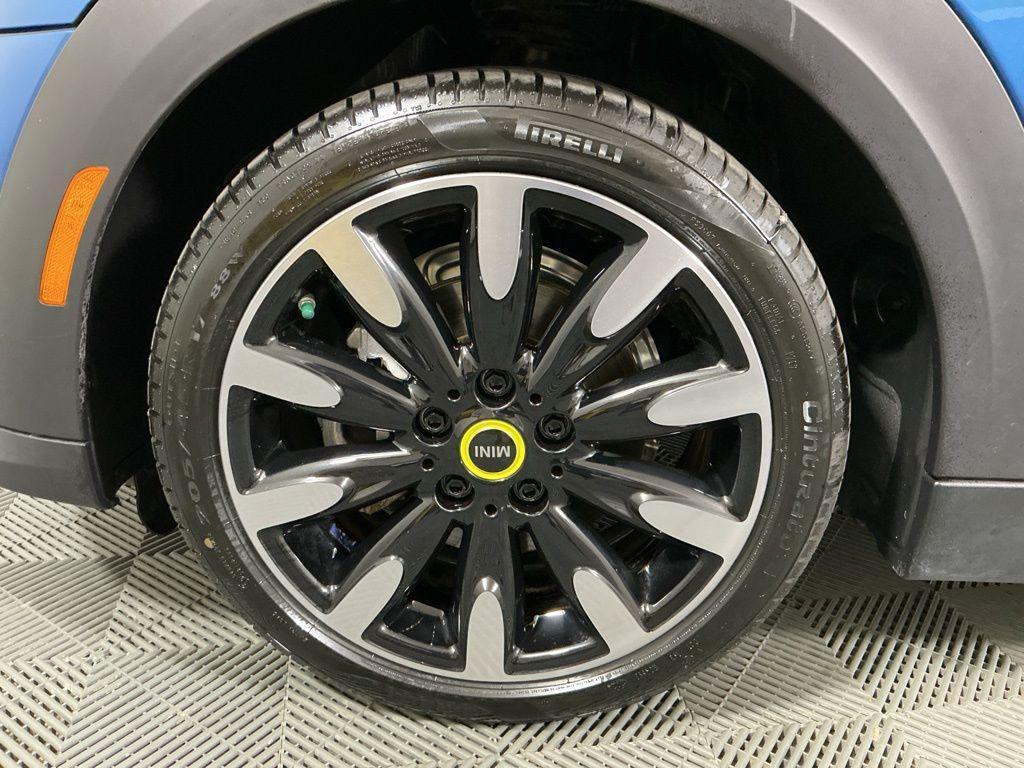 used 2024 MINI Hardtop car, priced at $20,462