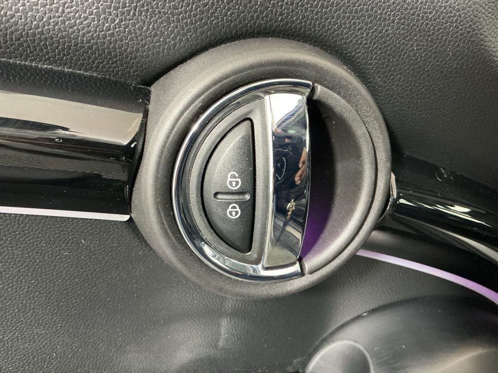used 2024 MINI Hardtop car, priced at $20,462