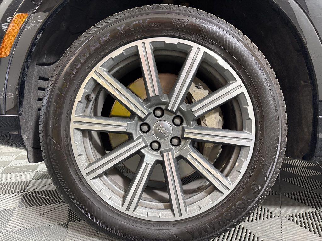 used 2019 Audi Q7 car, priced at $17,562