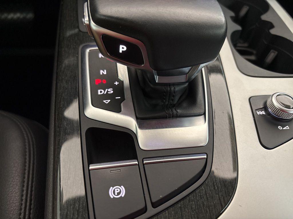 used 2019 Audi Q7 car, priced at $17,562