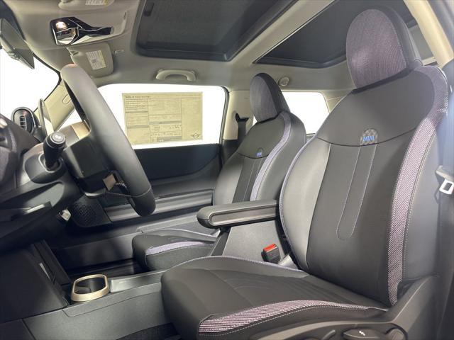 new 2025 MINI Hardtop car, priced at $32,430