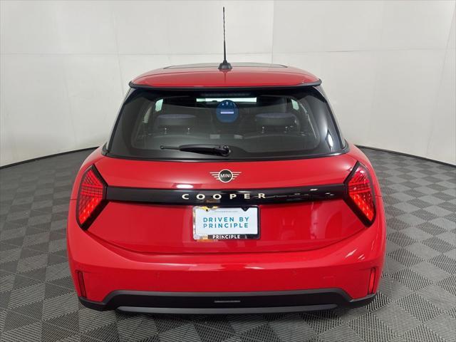 new 2025 MINI Hardtop car, priced at $32,430