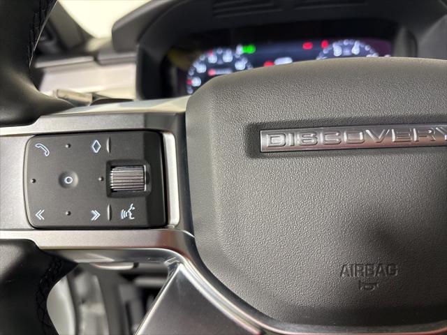 used 2022 Land Rover Discovery car, priced at $39,962