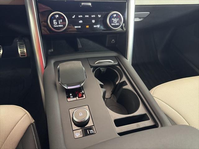 used 2022 Land Rover Discovery car, priced at $39,962