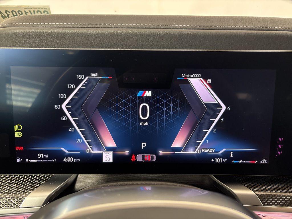 new 2025 BMW 760 car, priced at $132,255