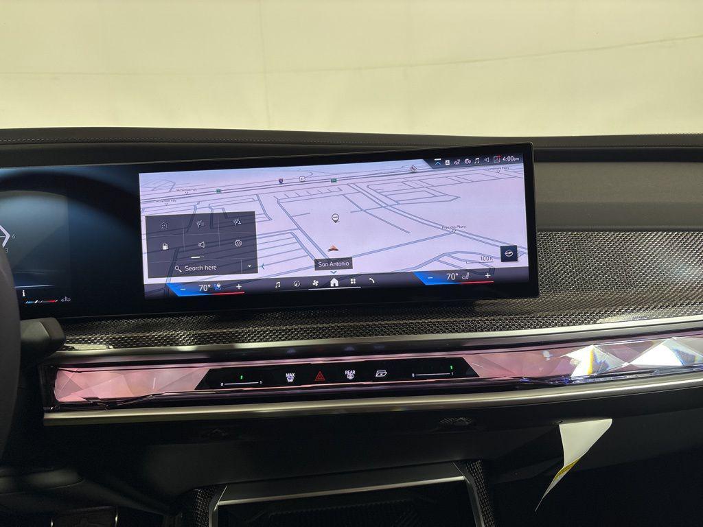 new 2025 BMW 760 car, priced at $132,255