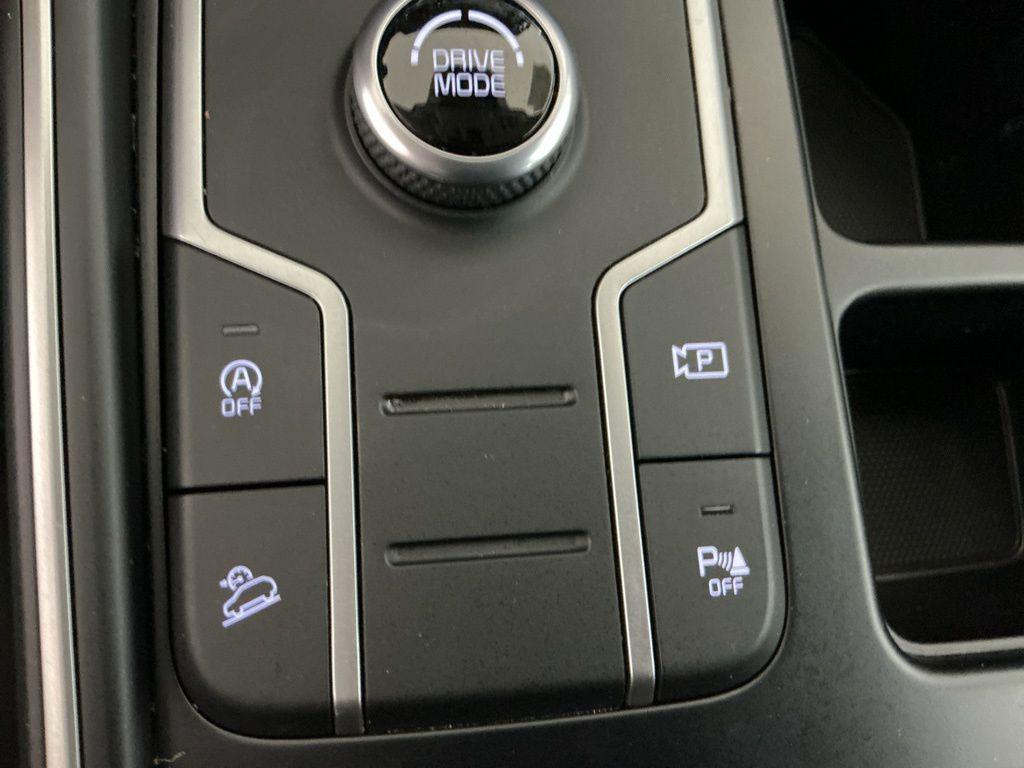 used 2022 Kia Sorento car, priced at $20,562