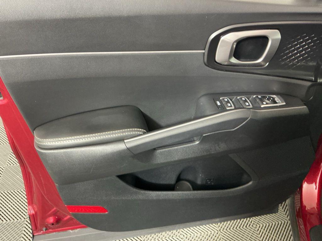 used 2022 Kia Sorento car, priced at $20,562
