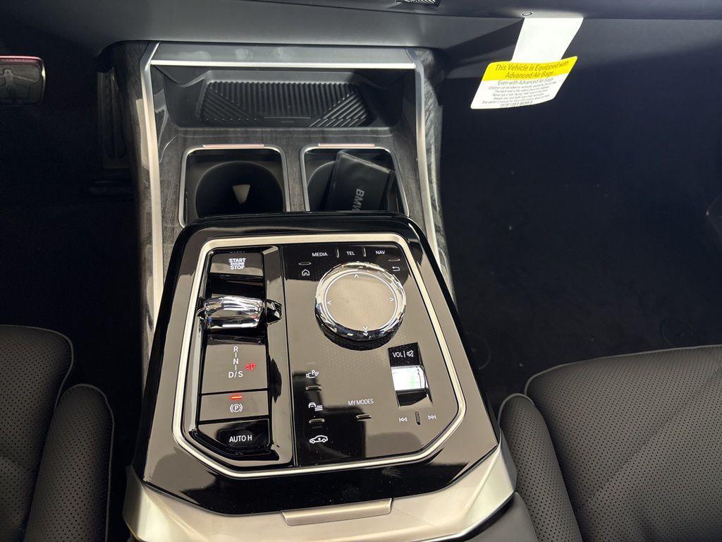 new 2025 BMW 740 car, priced at $102,635
