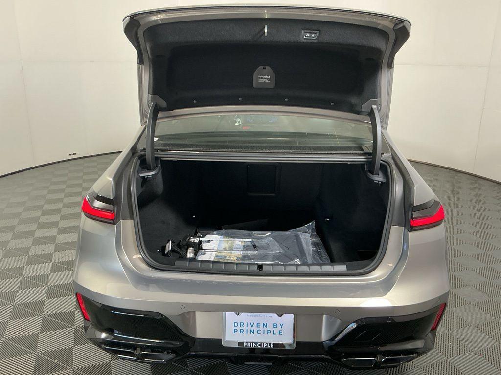 new 2025 BMW 760 car, priced at $129,735