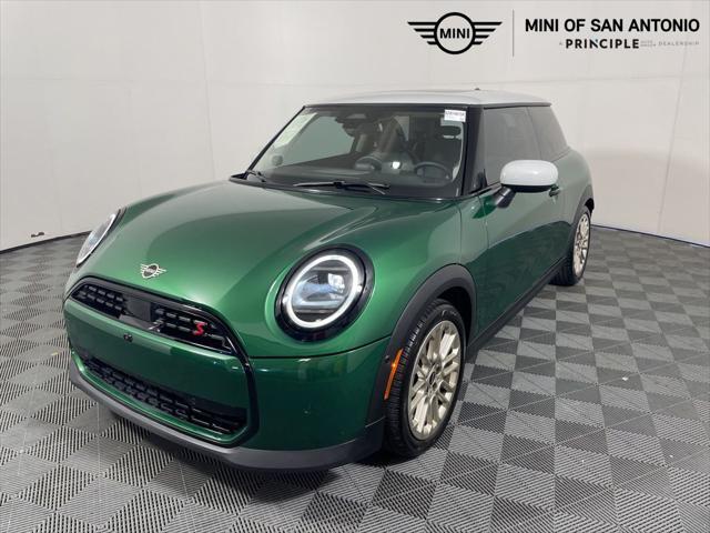 used 2025 MINI Hardtop car, priced at $32,295