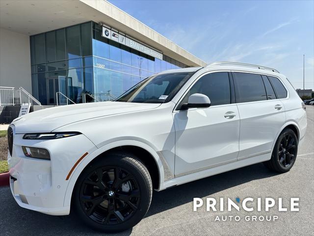 new 2025 BMW X7 car, priced at $89,025